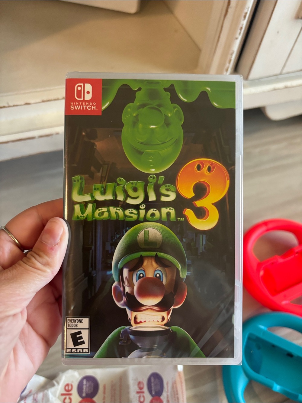 Nintendo Luigi's Mansion 3 - Green and Yellow Cover